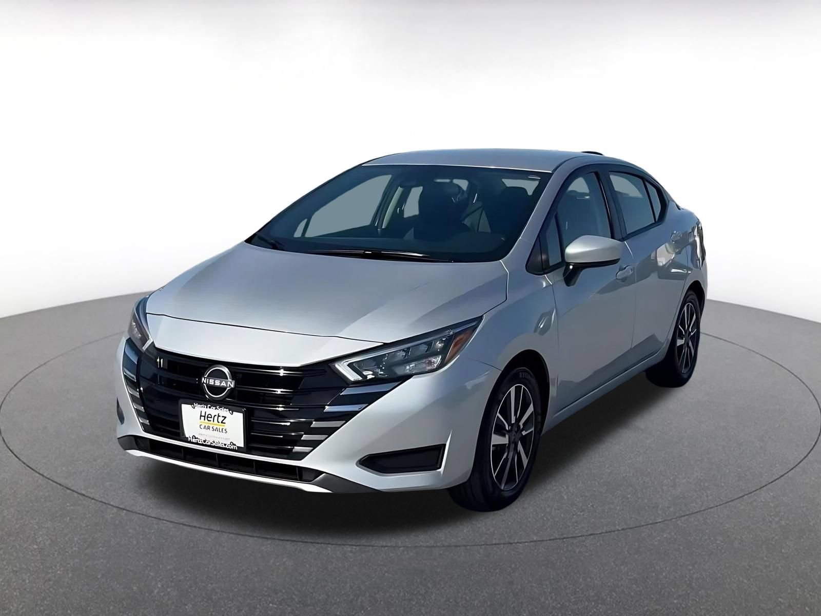 Used 2025 Nissan Versa SV FWD image 7