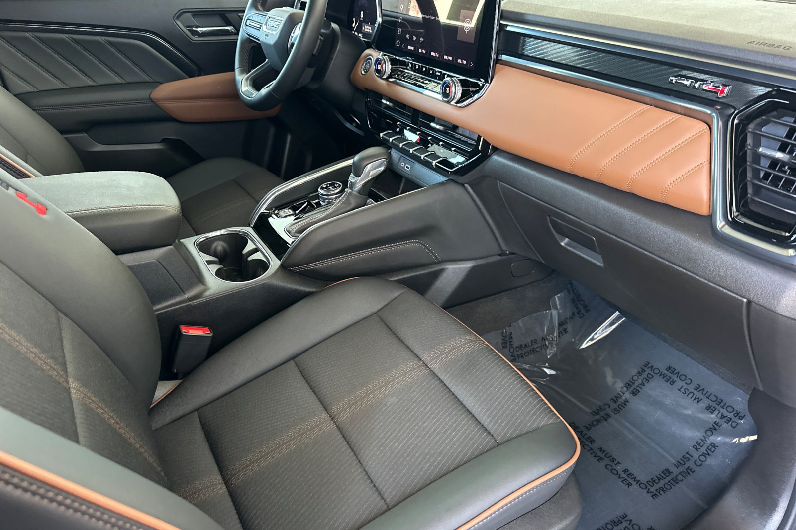 Certified 2026 GMC Canyon AT4 AWD/4WD image 19