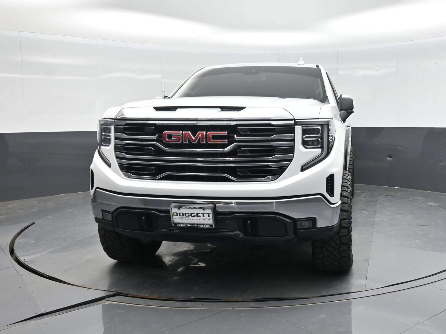 Used 2022 GMC Sierra 1500 SLT w/ SLT Convenience Package AWD/4WD image 20