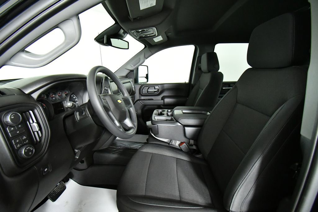 New 2026 Chevrolet Silverado 2500 Custom w/ Custom Value Package image 5