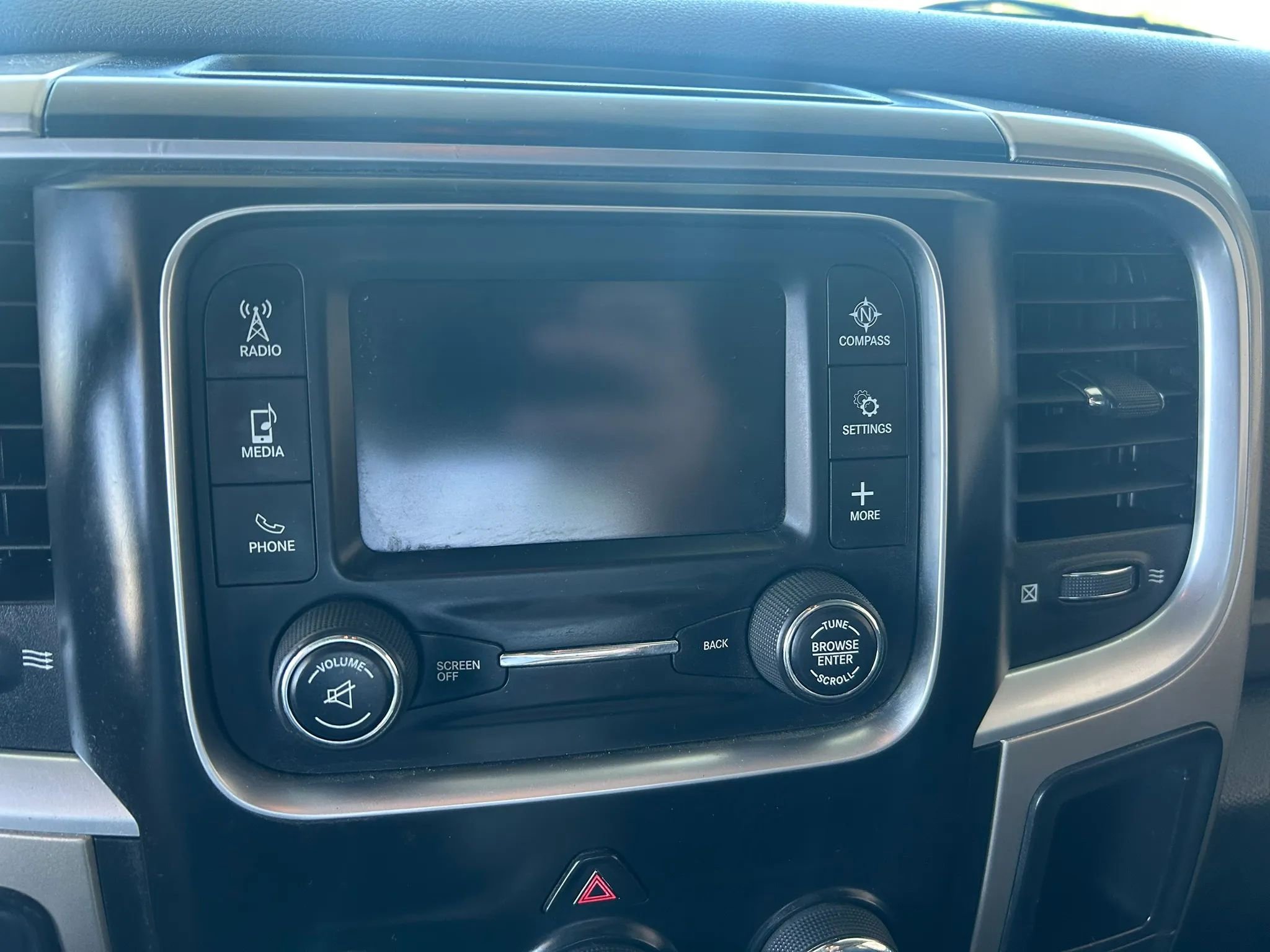Used 2015 RAM 2500 SLT AWD/4WD image 22