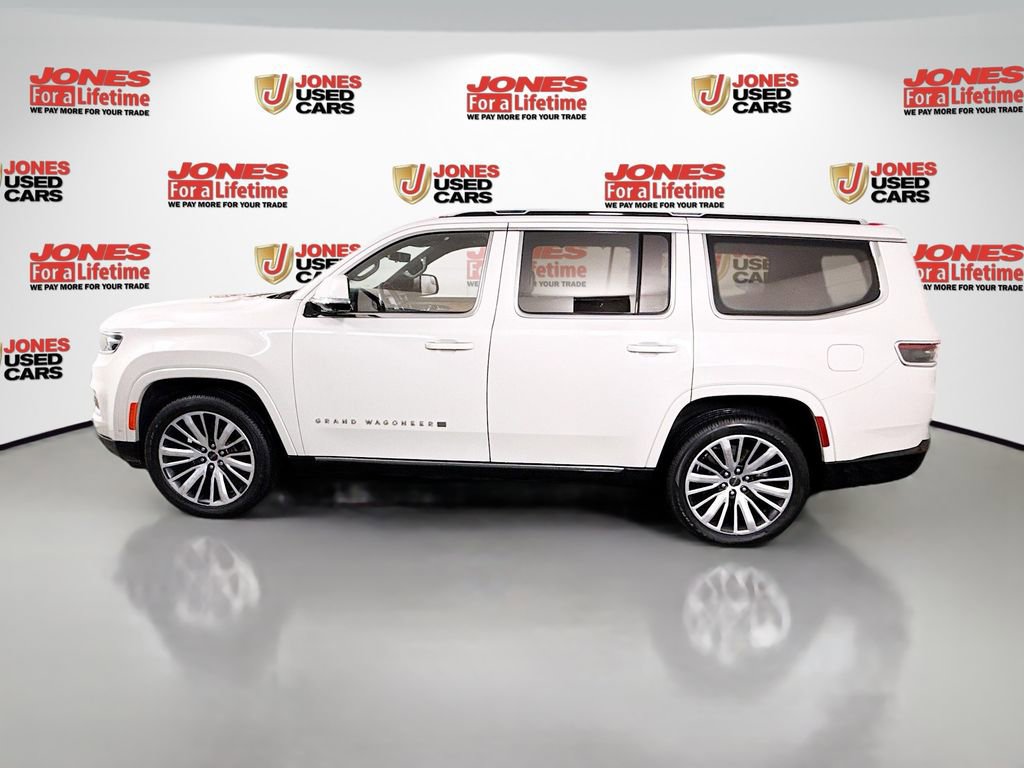 Used 2022 Jeep Grand Wagoneer Series III w/ Flexible Seating Group AWD/4WD image 16