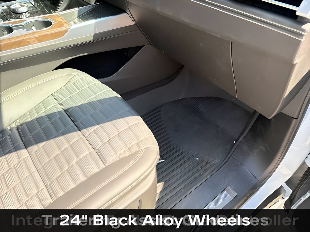 New 2026 Cadillac Escalade ESV Platinum Sport w/ LPO, ONYX Package AWD/4WD image 44