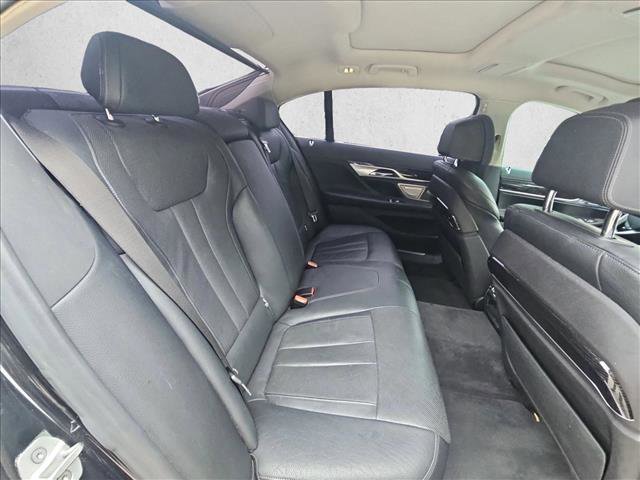 Used 2020 BMW 740i w/ Cold Weather Package RWD image 18