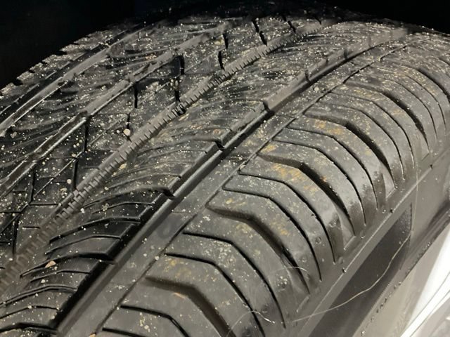 Used 2024 Buick Envision Avenir AWD/4WD image 40