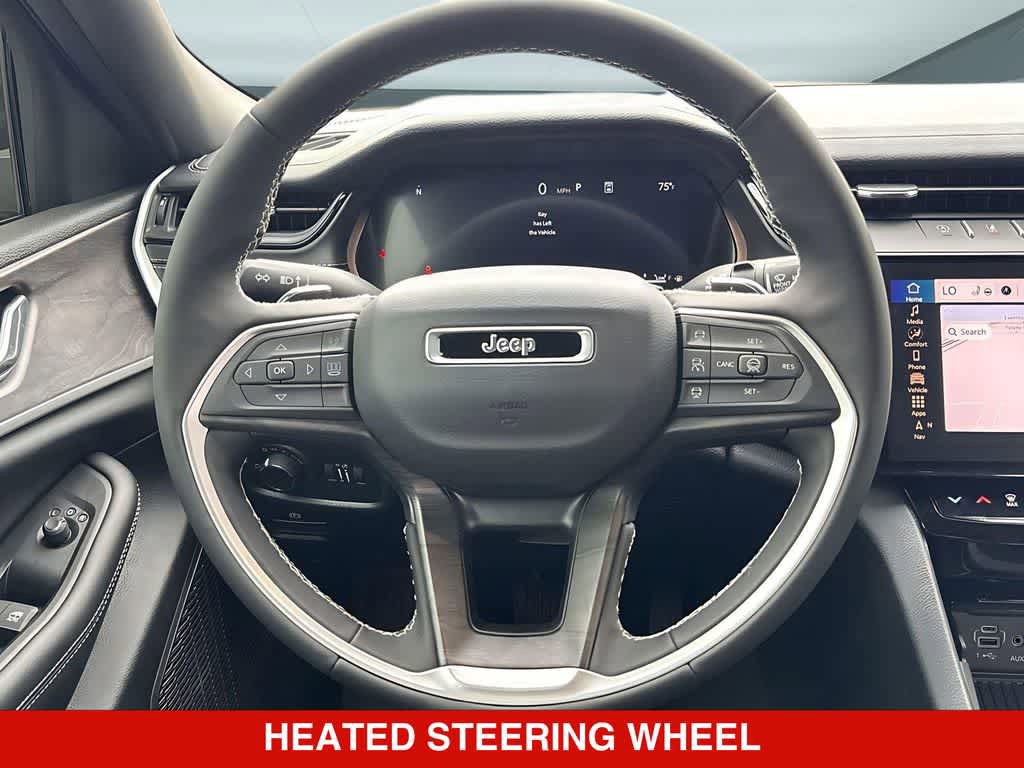 New 2026 Jeep Grand Cherokee Altitude RWD image 18