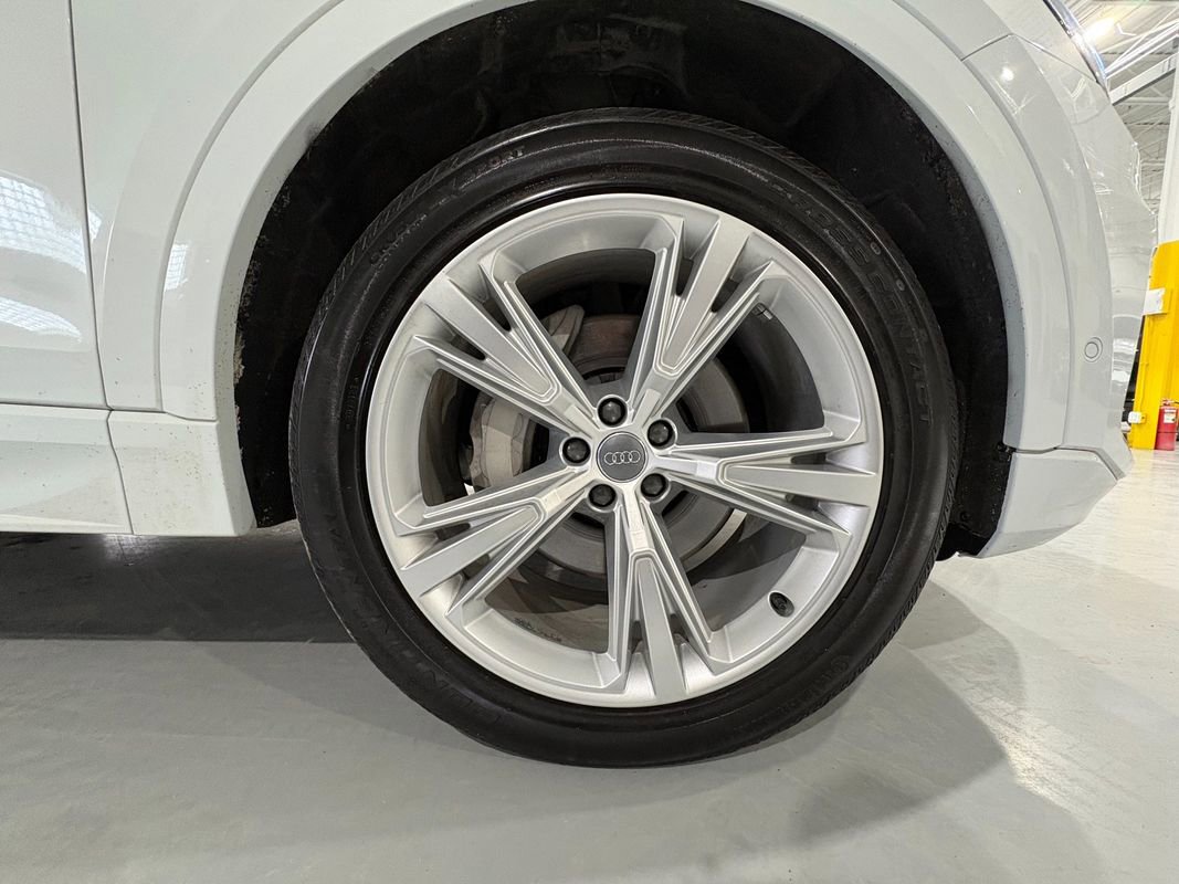 Used 2019 Audi Q8 Premium Plus w/ Premium Plus image 63