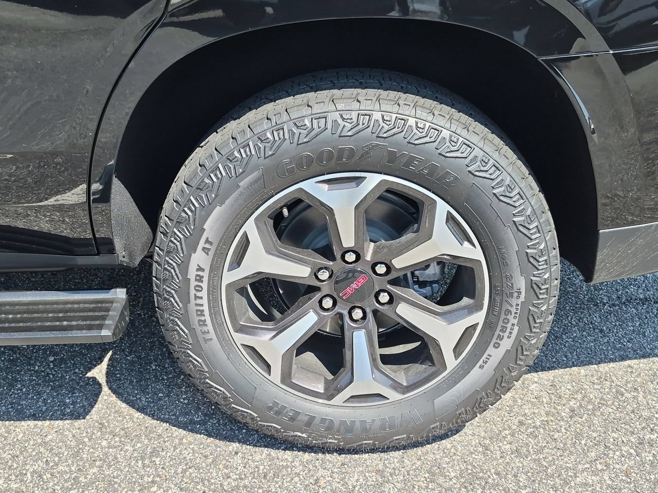 New 2026 GMC Yukon AT4 Ultimate AWD/4WD image 34