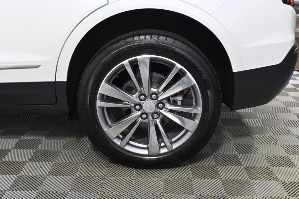 New 2025 Cadillac XT5 Premium Luxury w/ LPO, Floor Liner Package AWD/4WD image 20