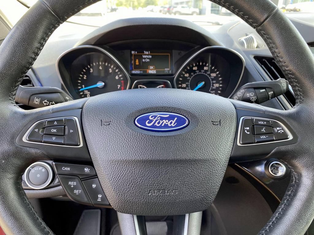 Used 2019 Ford Escape Titanium AWD/4WD image 18