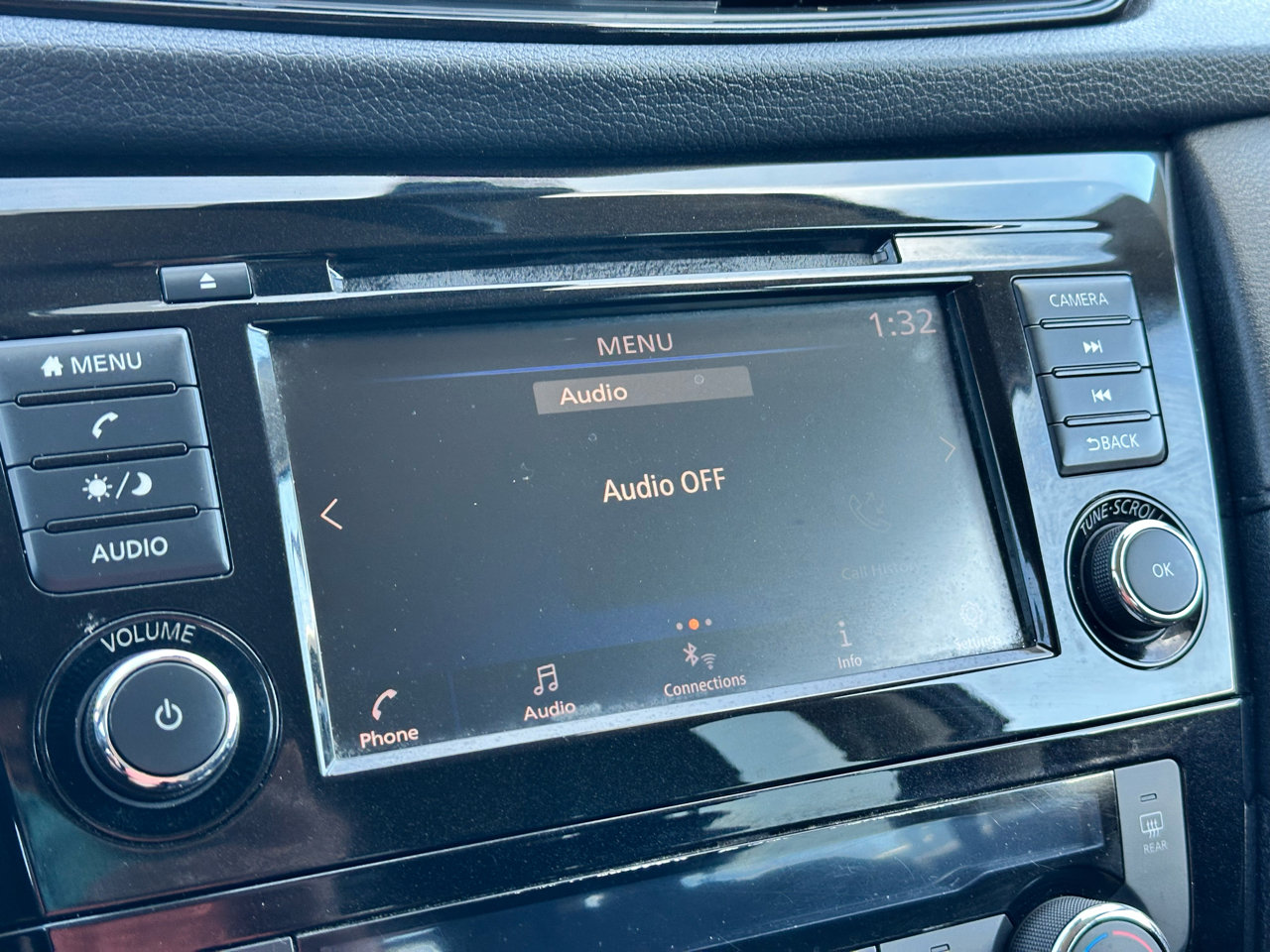 Used 2020 Nissan Rogue SV image 21