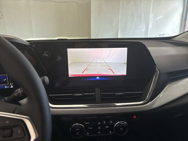 New 2026 Chevrolet Trax LT w/ Driver Confidence Package FWD image 27