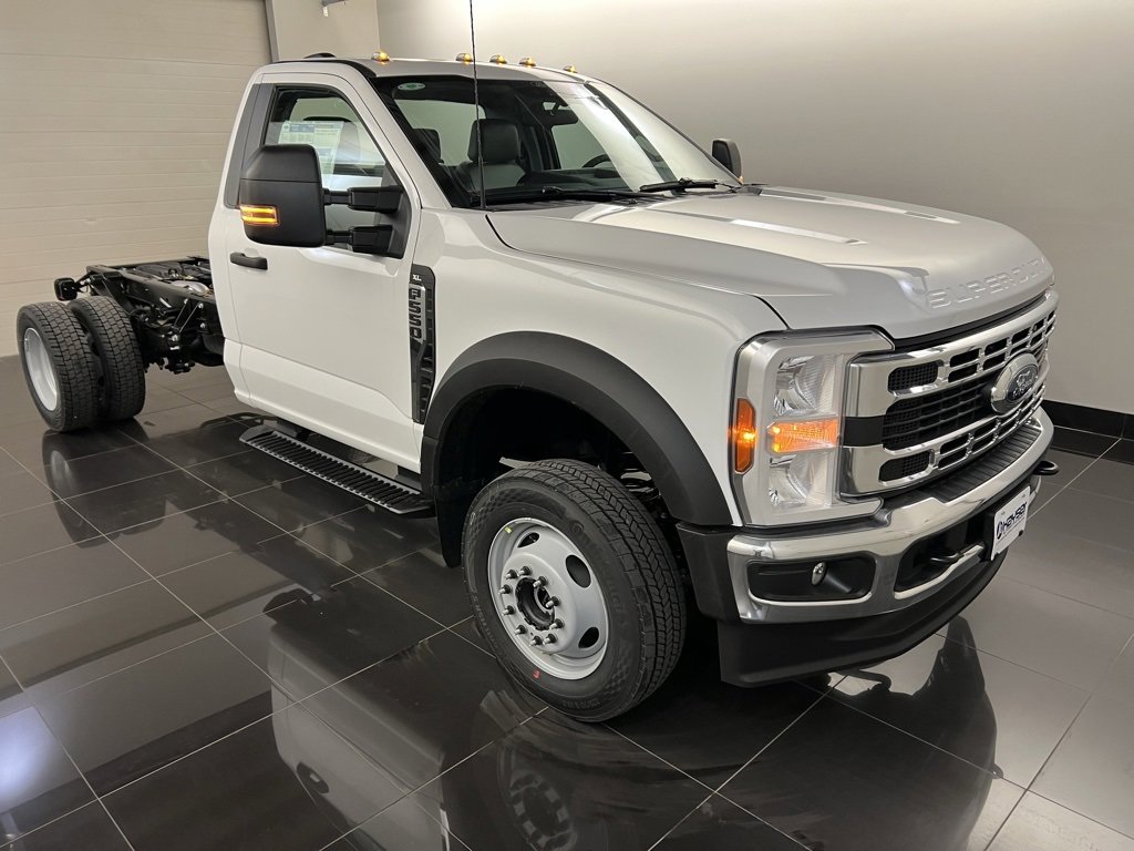 New 2025 Ford F550 XL w/ XL Chrome Package image 1