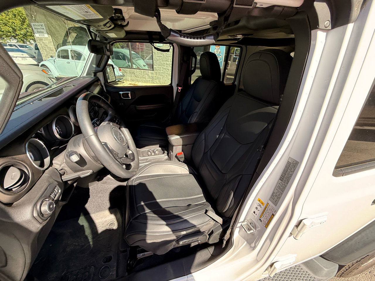 Used 2018 Jeep Wrangler Unlimited Sport S image 11