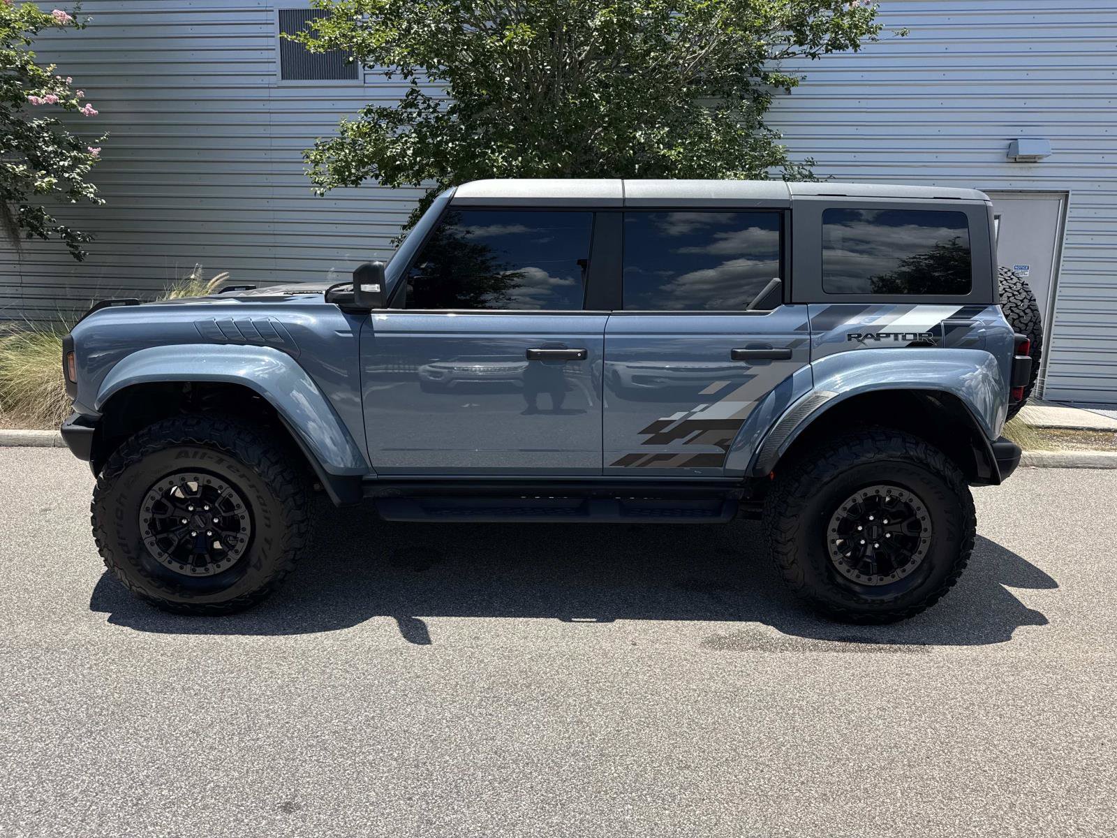 Used 2024 Ford Bronco Raptor AWD/4WD image 2