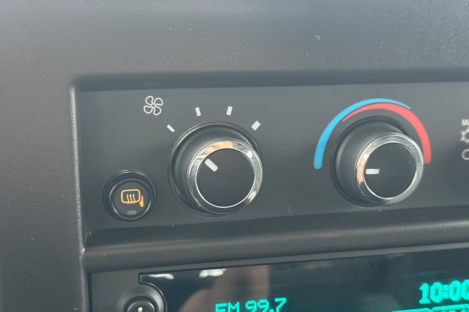 Used 2024 GMC Savana 2500 w/ Driver Convenience Package image 26