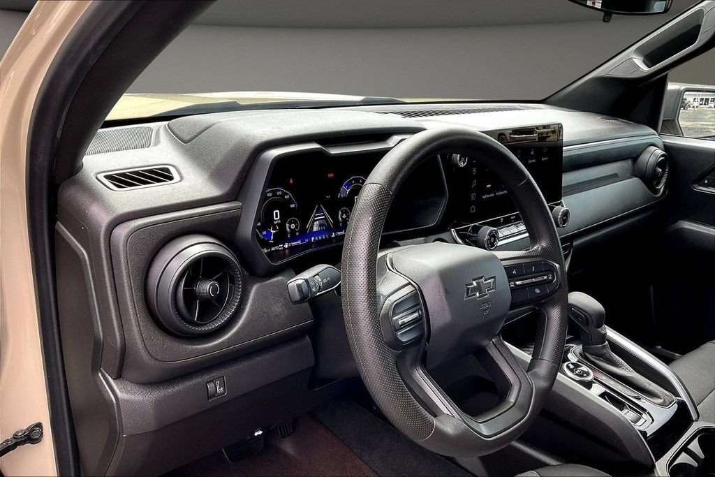 Used 2024 Chevrolet Colorado Trail Boss AWD/4WD image 22