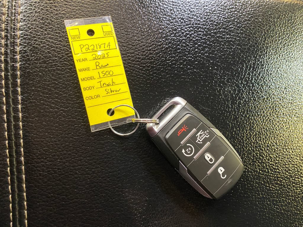Used 2025 RAM 1500 Laramie AWD/4WD image 48