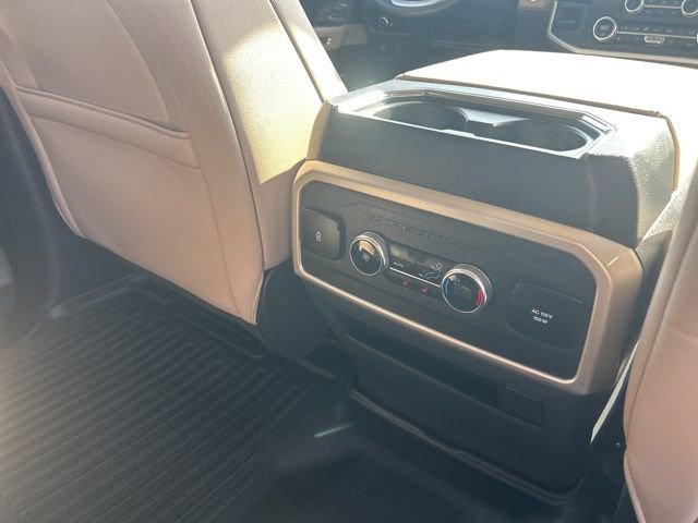 Used 2024 Ford Expedition Limited image 17