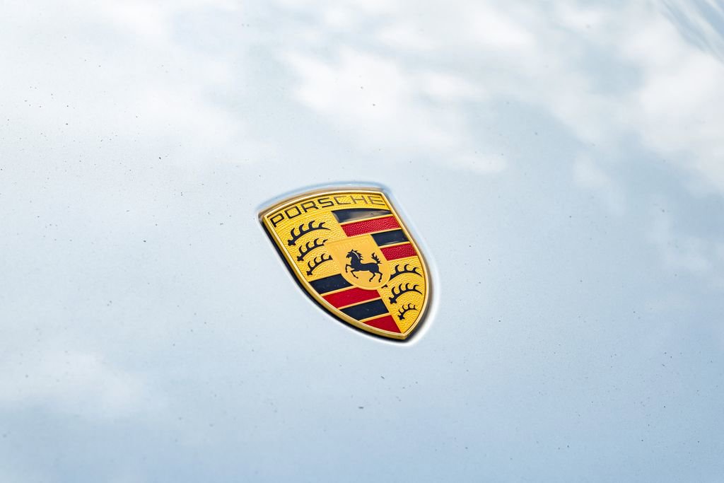 Used 2022 Porsche Taycan image 50