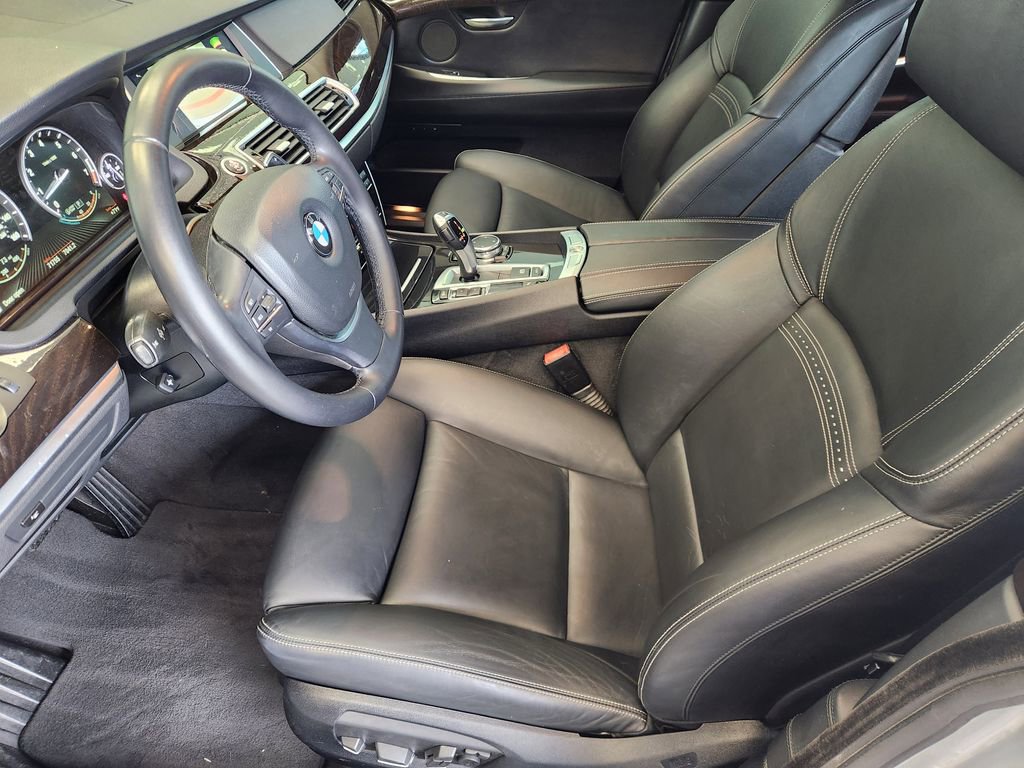 Used 2017 BMW 535i Gran Turismo RWD image 13