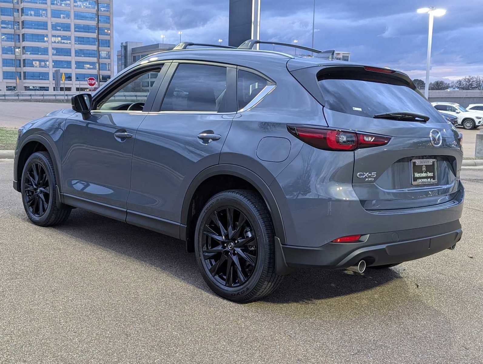 Used 2024 MAZDA CX-5 Carbon Edition image 9