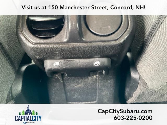 Used 2024 Jeep Wrangler Unlimited AWD/4WD image 18