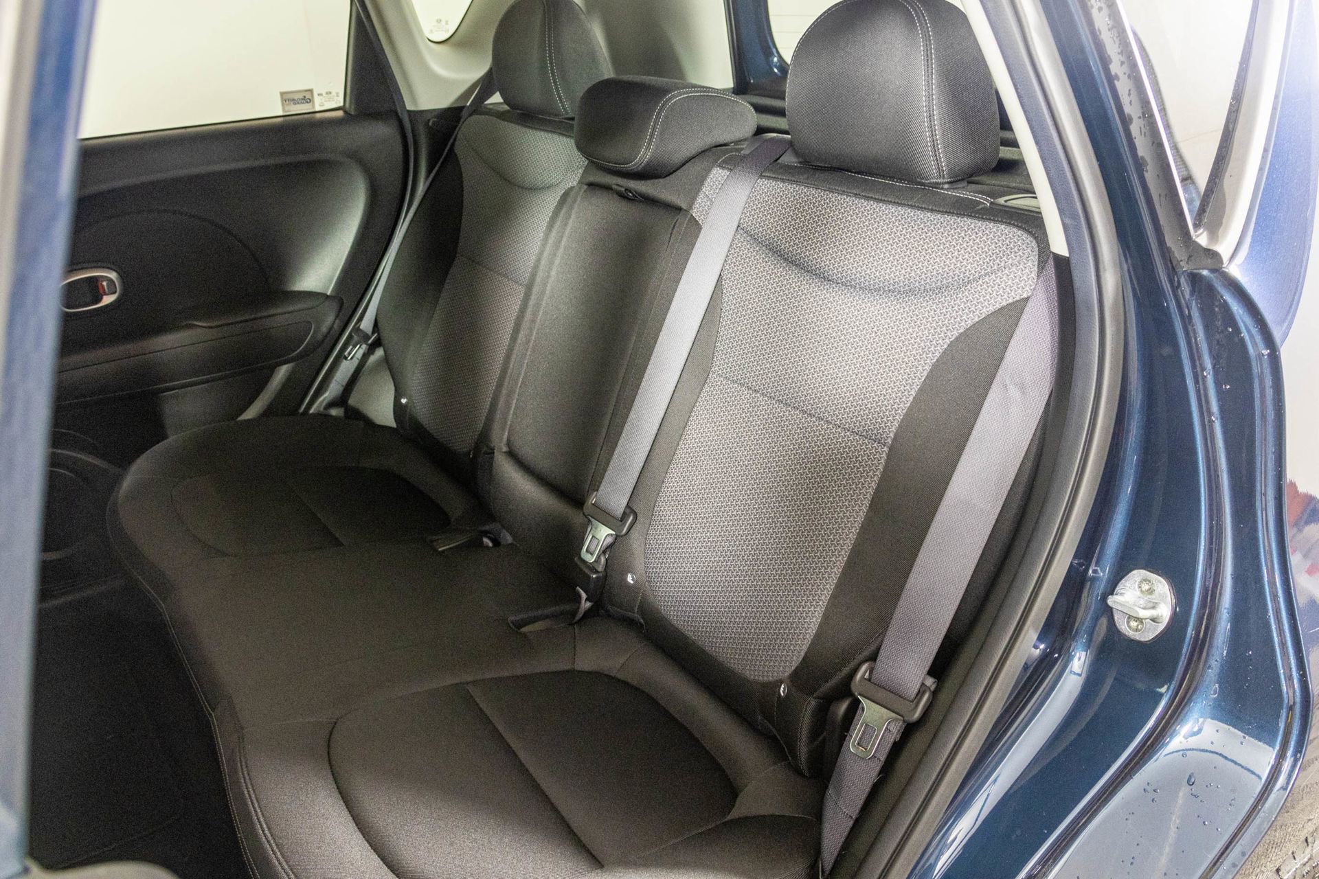 Used 2018 Kia Soul + FWD image 35