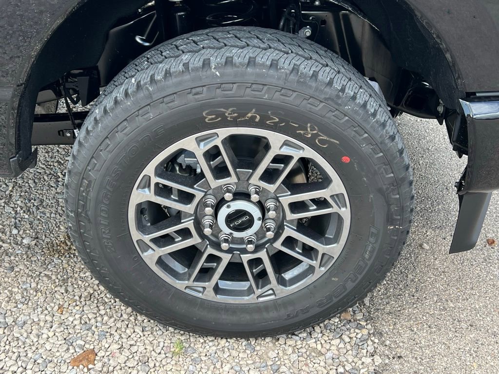 New 2025 Ford F350 Platinum w/ Platinum Plus Package image 10