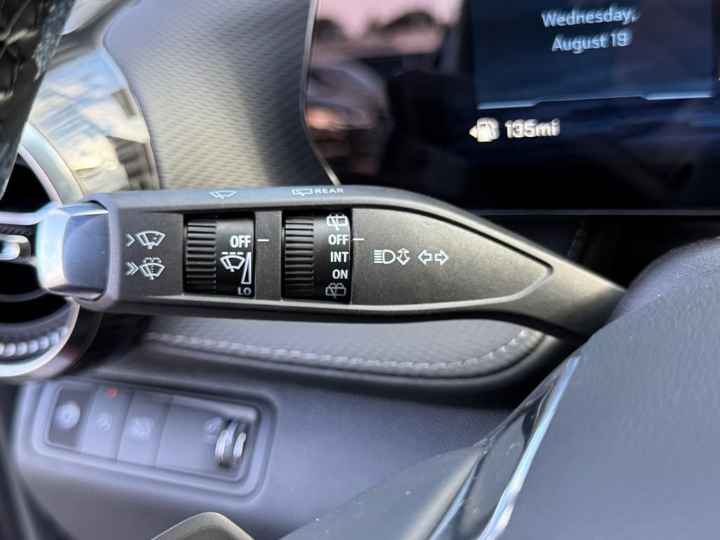 New 2027 Chevrolet Equinox LT w/ Convenience Package II FWD image 29