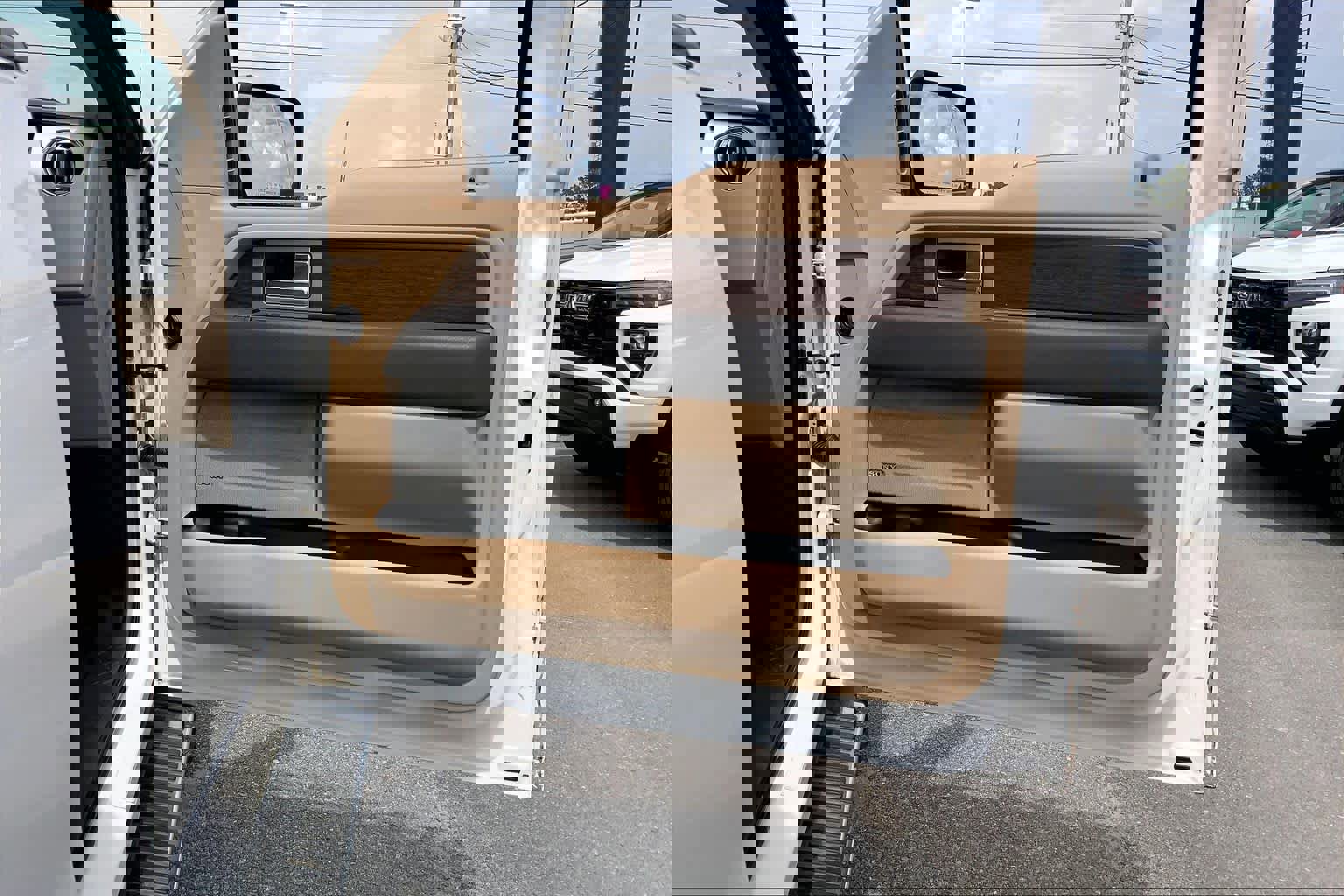 Used 2014 Ford F150 Lariat w/ Equipment Group 502A Luxury AWD/4WD image 21