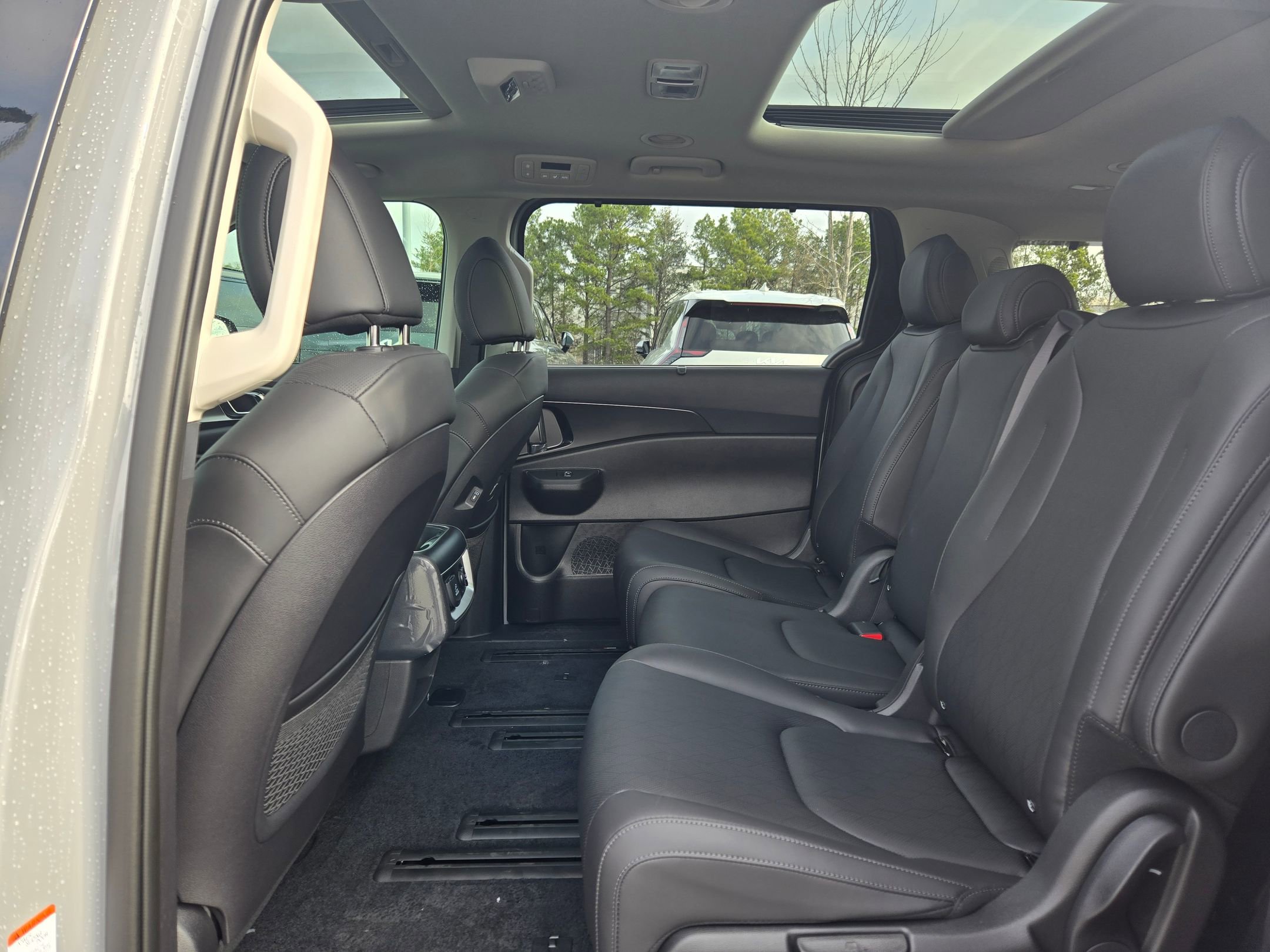 New 2026 Kia Carnival SX FWD image 26
