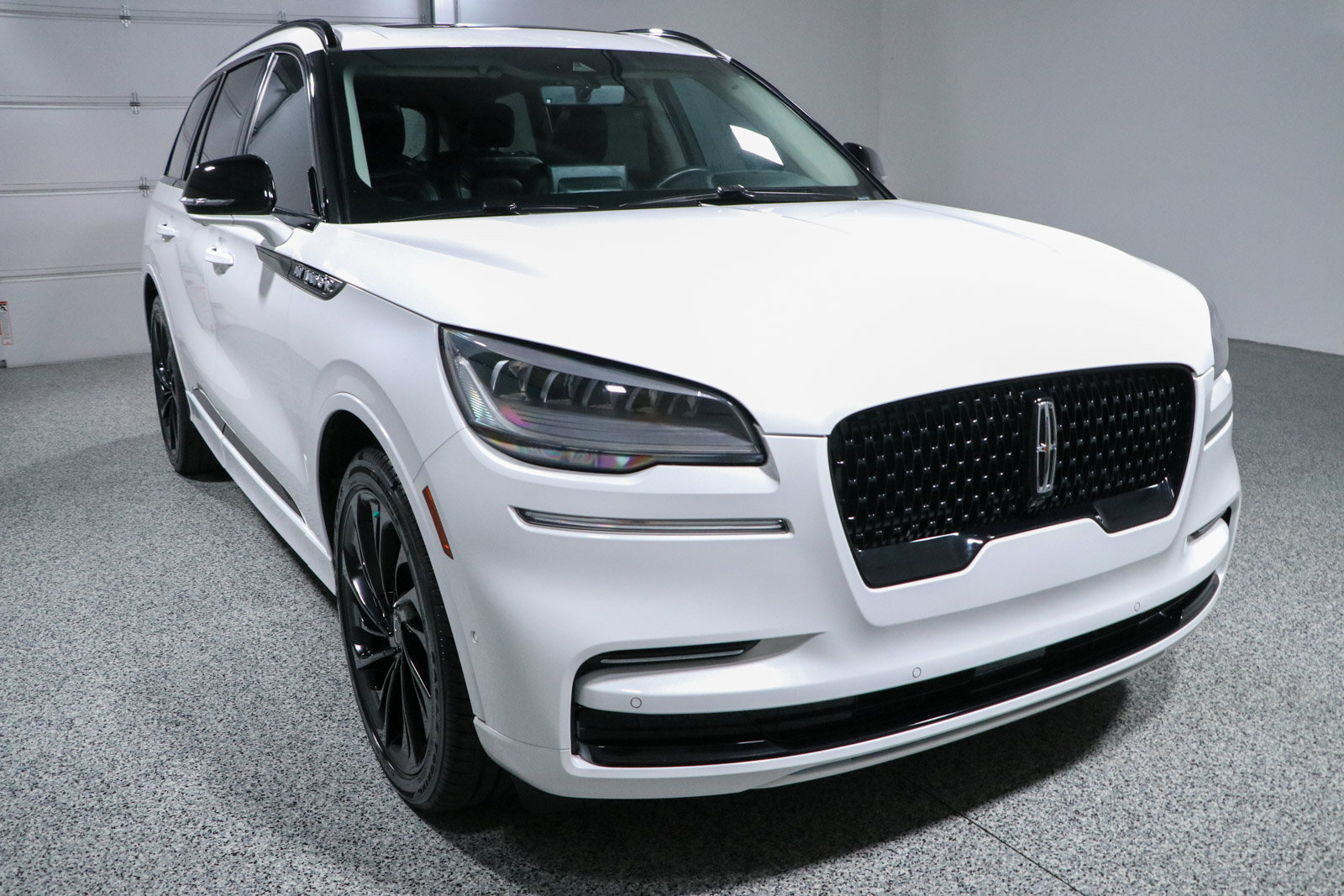 Used 2024 Lincoln Aviator Reserve w/ Jet Package RWD image 5