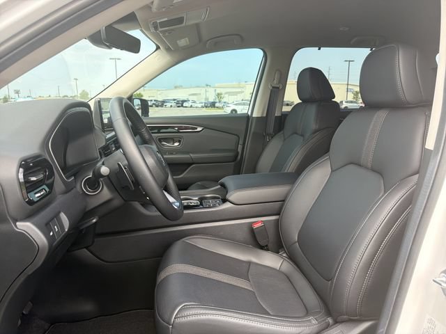 Used 2025 Honda Pilot EX-L image 9