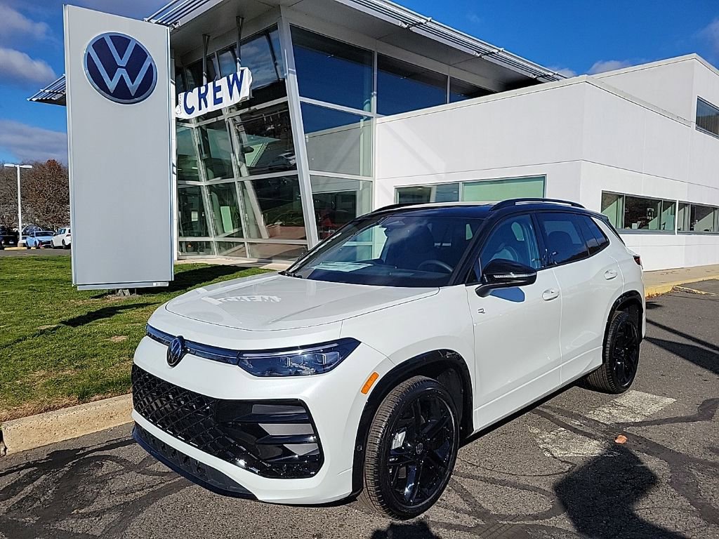 New 2026 Volkswagen Tiguan SE R-Line image 1