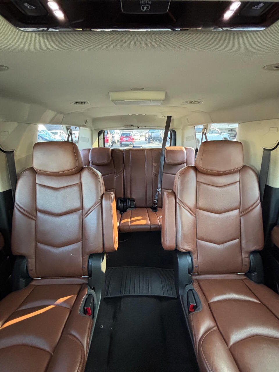 Used 2016 Cadillac Escalade ESV Premium image 19