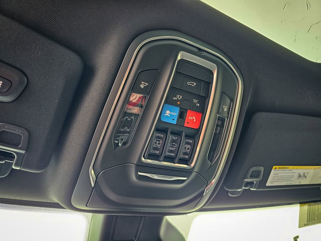 New 2026 Jeep Grand Cherokee Limited image 32