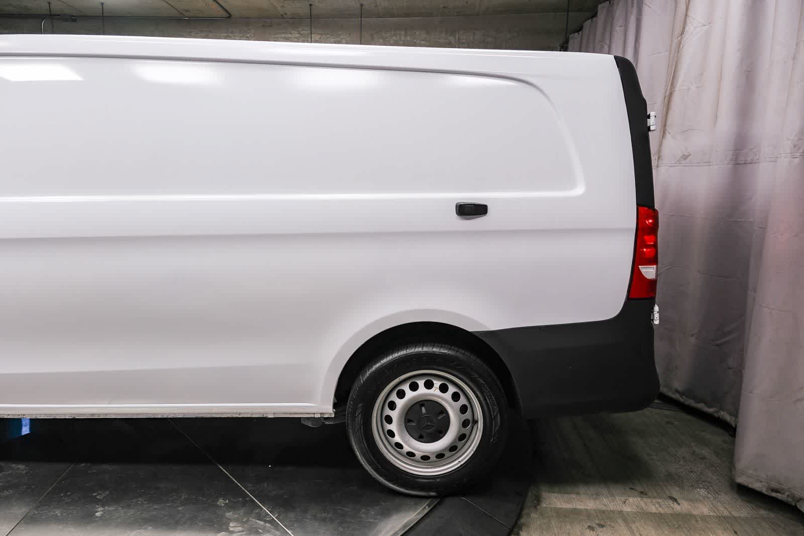 Used 2021 Mercedes-Benz Metris image 8