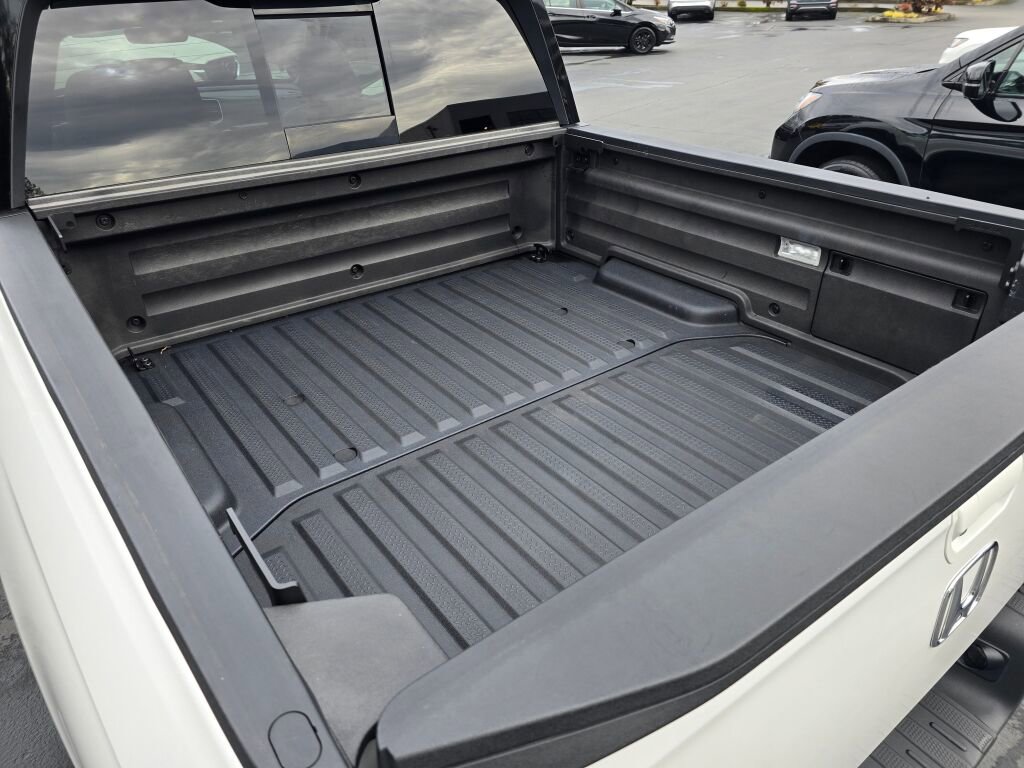 Certified 2023 Honda Ridgeline Black Edition image 8