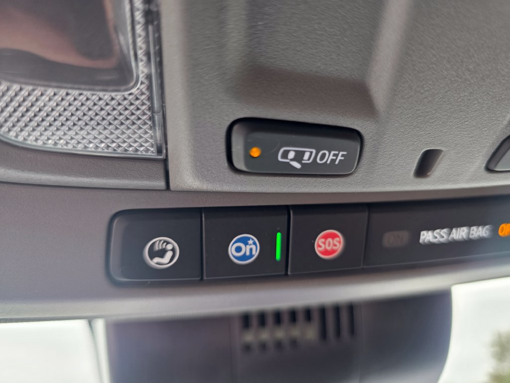Certified 2024 Chevrolet Silverado 1500 RST w/ Z71 Off-Road Package AWD/4WD image 26