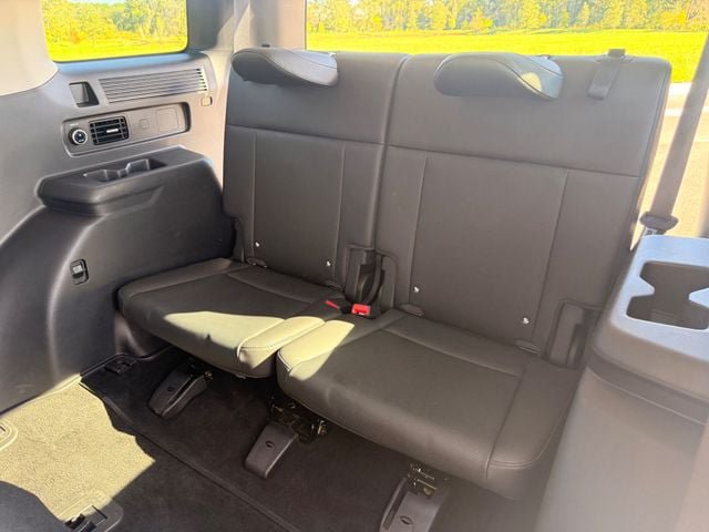Used 2025 Hyundai Santa Fe SEL FWD image 15