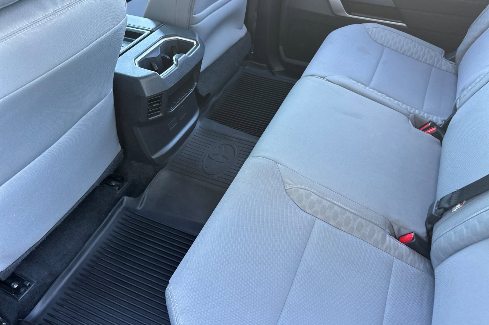 Used 2022 Toyota Tundra SR5 w/ Convenience Package image 14