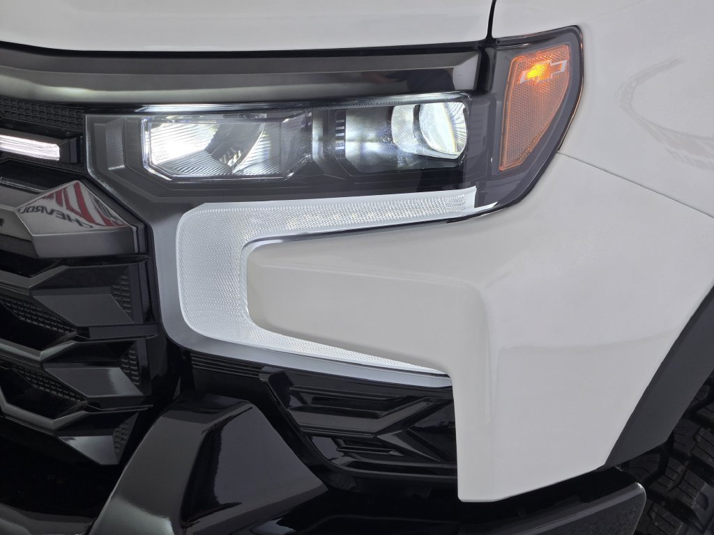 New 2026 Chevrolet Silverado 1500 ZR2 w/ LPO, Dark Essentials Package AWD/4WD image 10