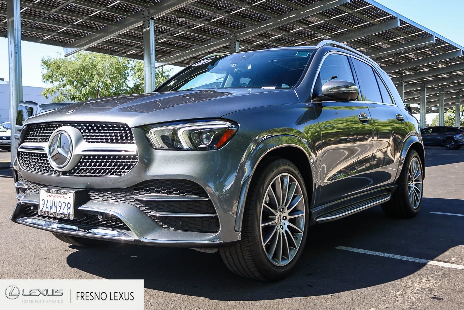 Used 2022 Mercedes-Benz GLE 350 4MATIC image 3