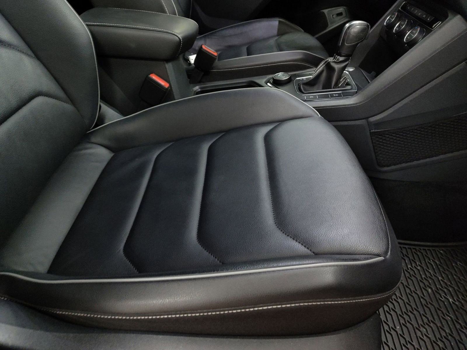 Used 2021 Volkswagen Tiguan SEL Premium R-Line image 27