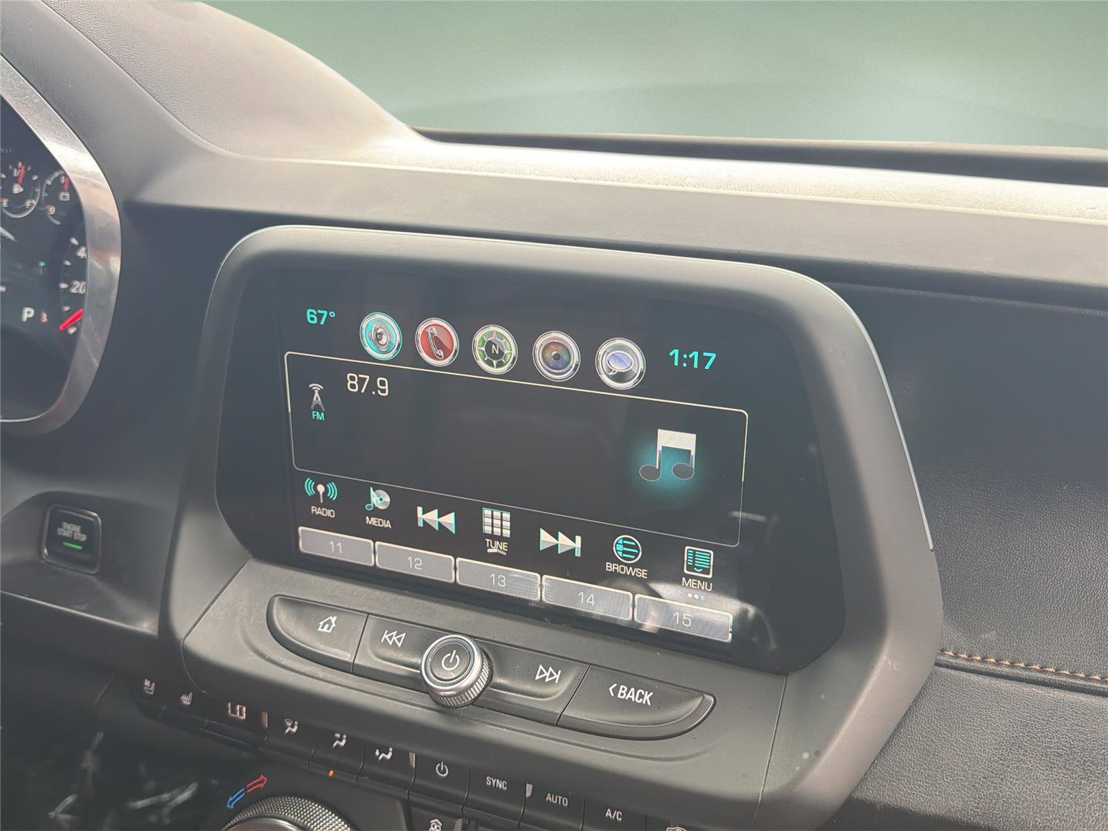 Used 2018 Chevrolet Camaro SS RWD image 13