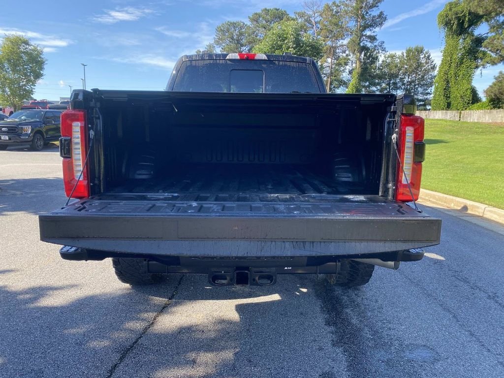 Certified 2023 Ford F250 XL w/ STX Appearance Package AWD/4WD image 5