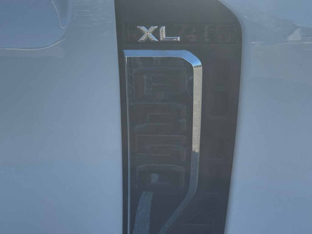 Used 2025 Ford F350 XL w/ XL Driver Assist Package image 16
