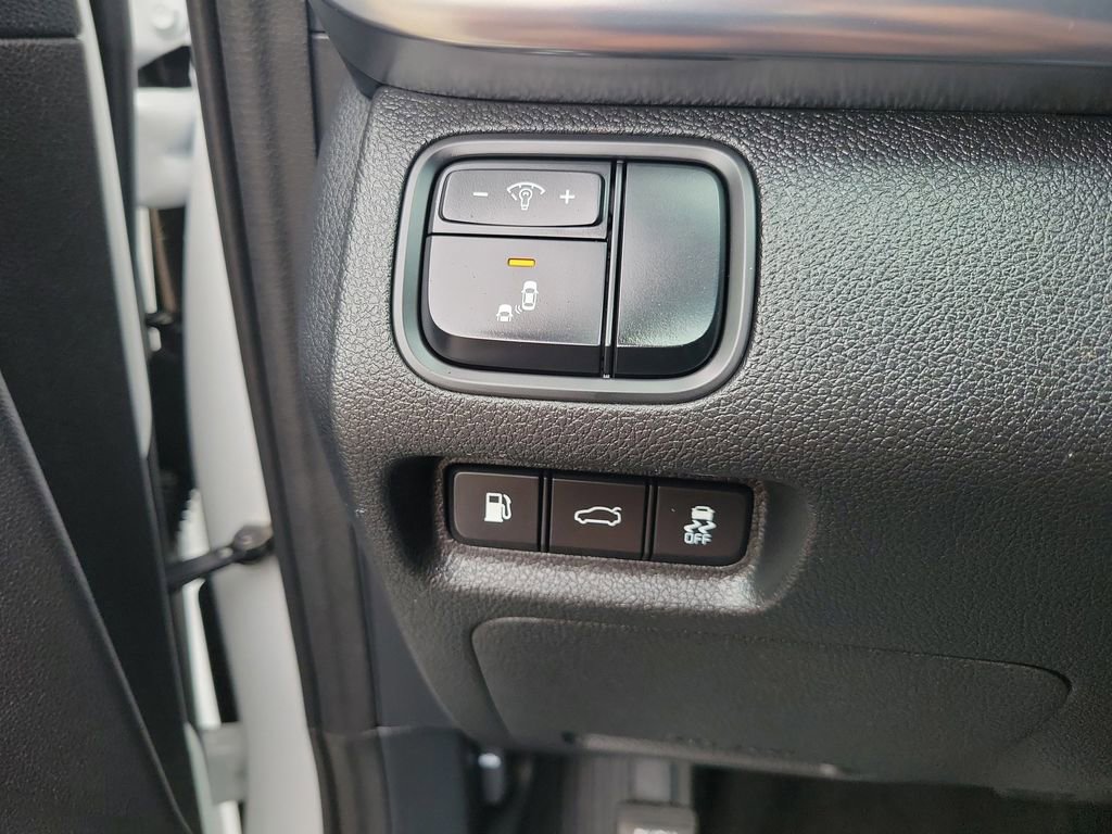 Used 2018 Kia Optima EX image 24