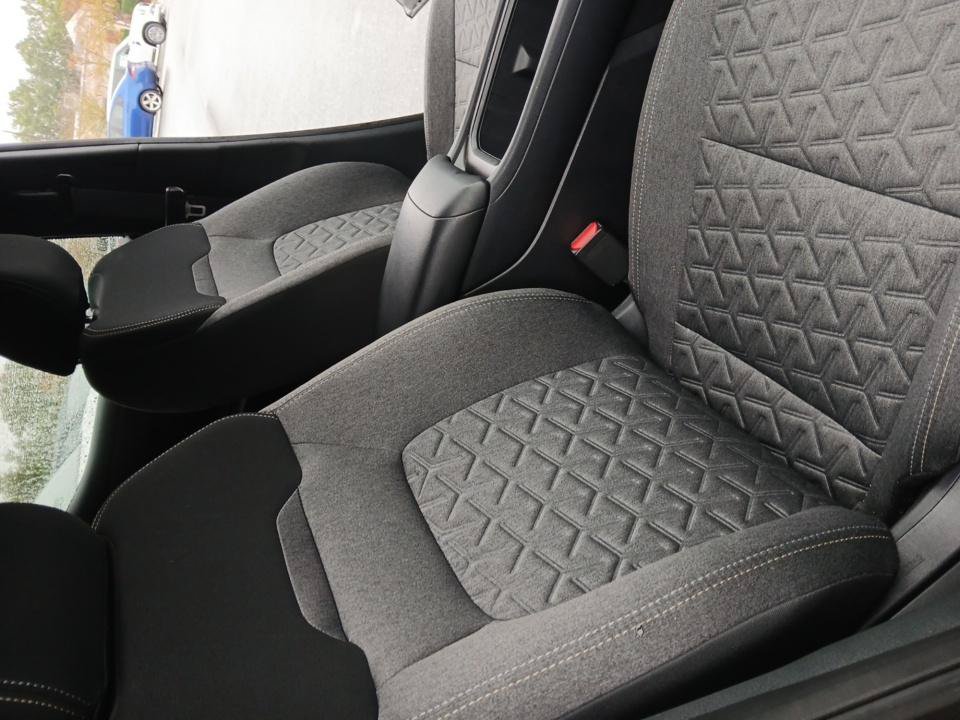 Certified 2026 Nissan Kicks SV w/ SV Premium Package FWD image 28